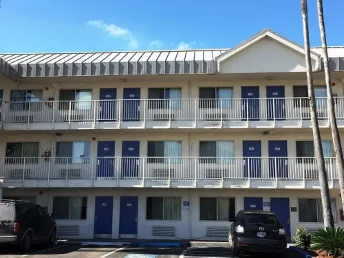 Motel 6 Brownsville, TX North Exterior Photos