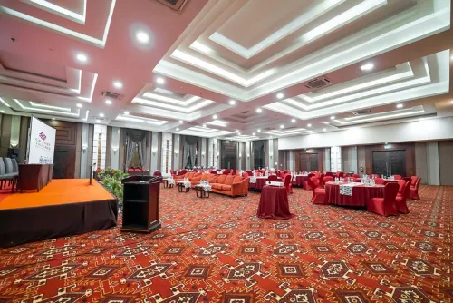 Grand Tjokro Hotel Balikpapan Business Facilities Photos