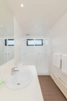 Southern Ocean Villas Rooms Photos