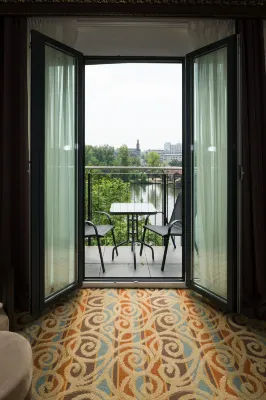 Hotel Schopenhauer Hof Photos