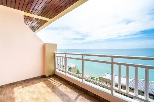 Royal Phala Cliff Beach Resort Рядом с отелем Photos