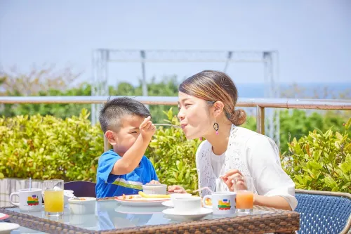 센츄리온 호텔 오키나와 추라우미 식사 Photos