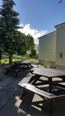 High Country Motel & Backpackers Featured Photos