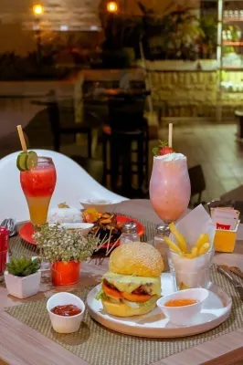 Tamarin Hotel Jakarta Manage by Vib Hospitality Management Makanan Photos