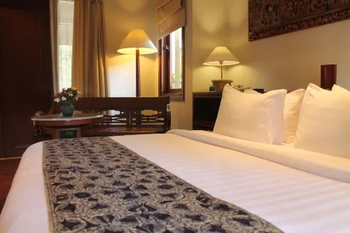 Laras Asri Resort and SPA Kamar Photos