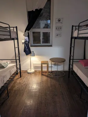 The Parkdale Hostellerie Zimmer Photos