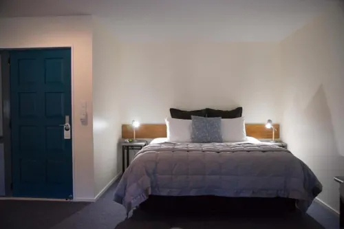 Akaroa Criterion Motel Rooms Photos