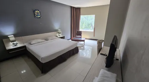 N3 Zainul Arifin Hotel Kamar Photos