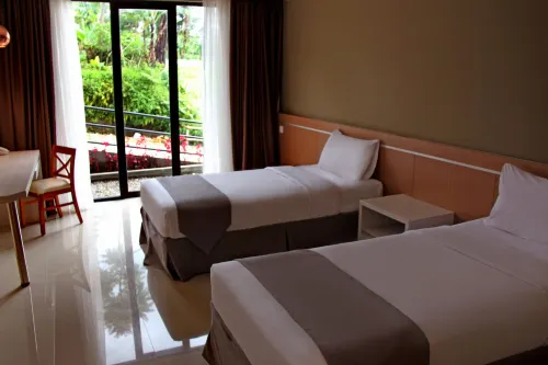Nava Hotel Tawangmangu Kamar Photos