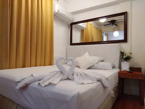 Makati Riverside Inn Photos