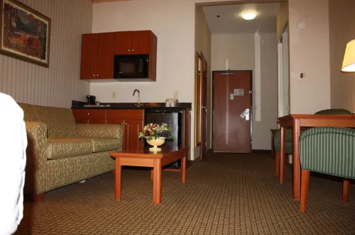 Holiday Inn Express Madera-Yosemite PK Area Photos
