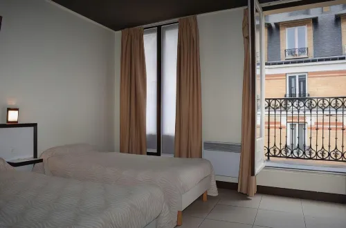 Avenir Hotel Photos