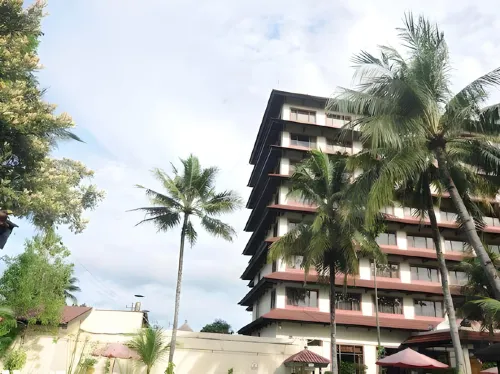 Grand Diamond Hotel Yogyakarta (Formerly Grand Quality Hotel) Eksterior Photos