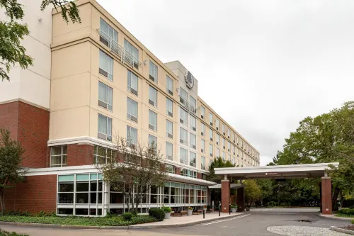 DoubleTree by Hilton Hotel Boston Bayside Featured Photos