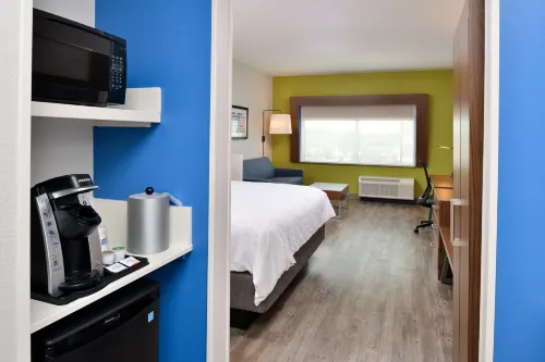 Holiday Inn Express Orlando - South Park Photos