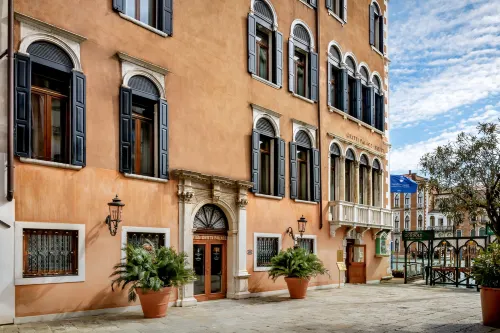 The Gritti Palace, a Luxury Collection Hotel, Venice Рядом с отелем Photos