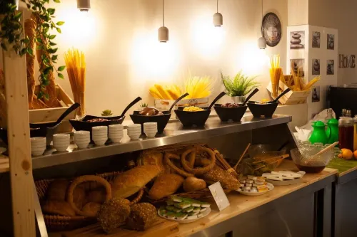 City Gate Hotel Airport Thessaloniki Makanan Photos