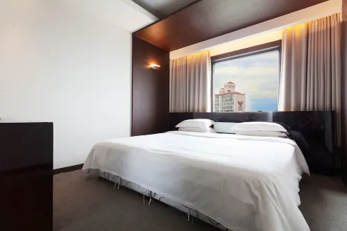 The Riverside Hotel Rooms Photos