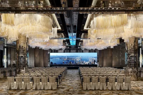 The Ritz-Carlton, Hong Kong Business Photos