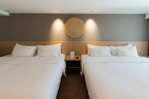 Aveta Hotel Malioboro Kamar Photos