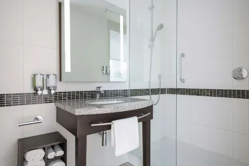 Hampton by Hilton Amsterdam Centre East Rooms Photos