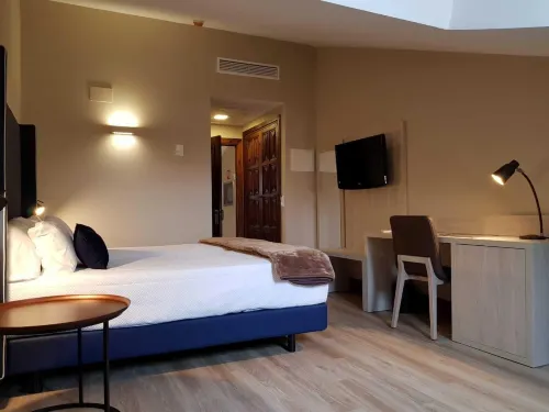 Hotel Maria Cristina Photos