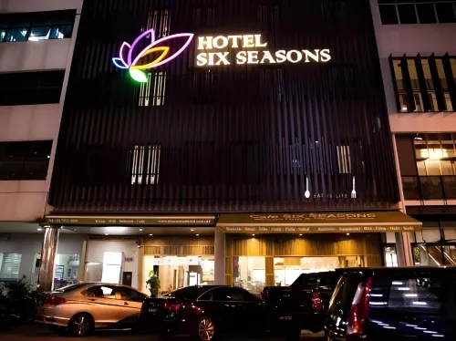 Hotel Six Seasons @ Mid Valley Esterni Photos