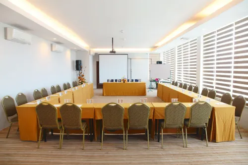 The One Hotel Makassar Relaksasi & Rekreasi Photos