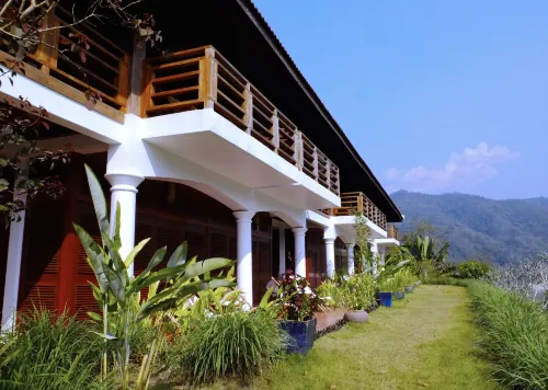 The Sanctuary Pakbeng Lodge Extérieur Photos