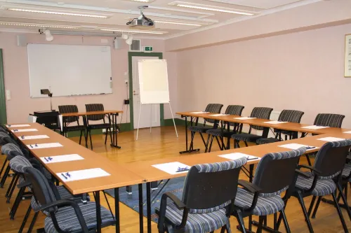 Best Western Strand Hotel Business Photos