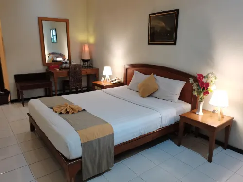 Catur Putra Hotel Magelang Kamar Photos