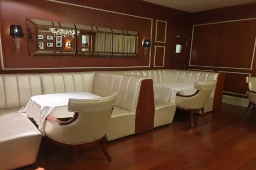Hotel Century Restauration Photos
