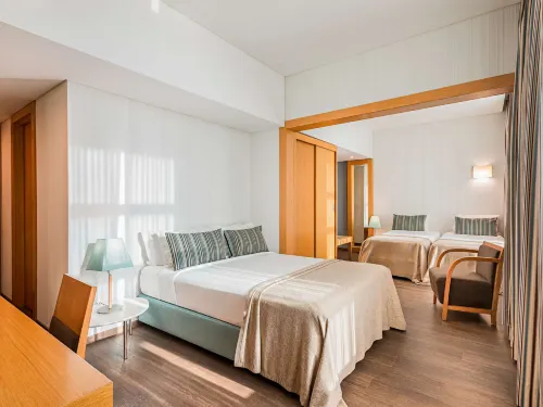 Mercure Lisboa Almada Hotel Featured Photos