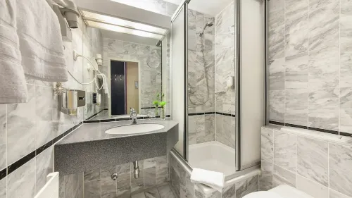 Hotel Mirage Düsseldorf-Neuss Zimmer Photos