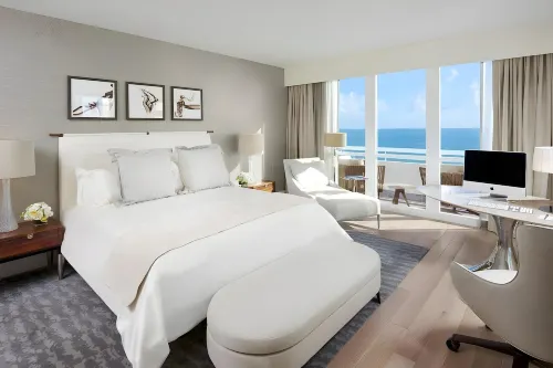 Fontainebleau Miami Beach Photos