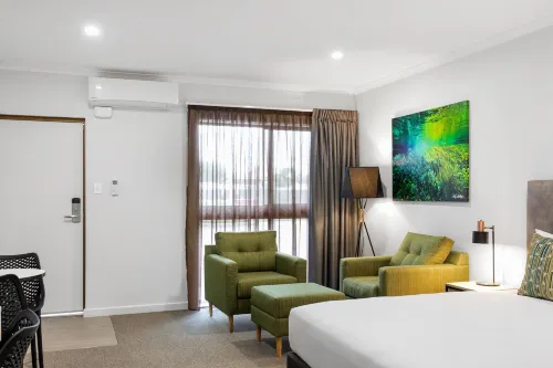 Presidential Motel Rooms Photos