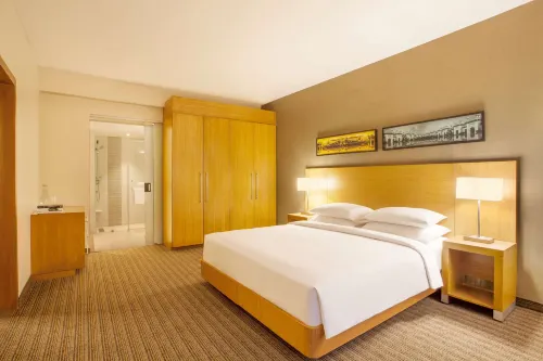 Hyatt Place Hyderabad Banjara Hills Huoneet Photos