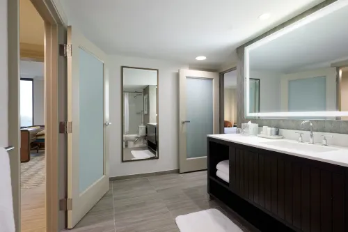 JW Marriott Houston by the Galleria Camere Photos