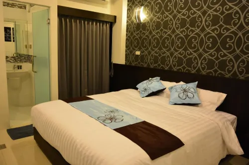 Adamaz House Photos
