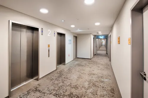 LOGINN Hotel Leipzig By ACHAT Öffentliche Flächen Photos