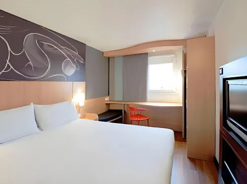 Ibis Porto Alegre Assis Brasil Photos