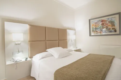 Hotel Pirineos Figueres by Pierre & Vacances Rooms Photos