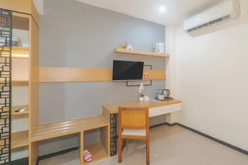 Best Hotel Kedungsari Phòng Photos
