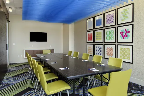Holiday Inn Express & Suites Dallas-Frisco NW Toyota Stdm Business Facilities Photos