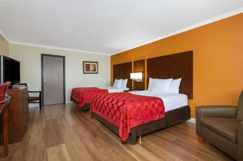 Ramada by Wyndham Tampa Westshore Airport South Номера Photos