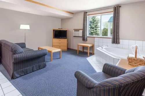 Super 8 by Wyndham Medicine Hat AB Chambres Photos