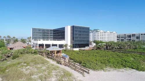 Hilton Cocoa Beach Oceanfront Exterior Photos