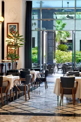 Ritz Carlton DIFC Downtown Dubai Питание Photos
