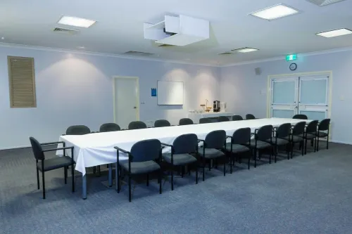 Y Motels Rockhampton Business Facilities Photos