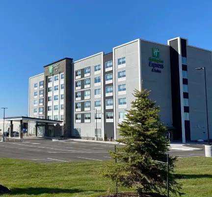 Holiday Inn Express & Suites Aurora Exterior Photos